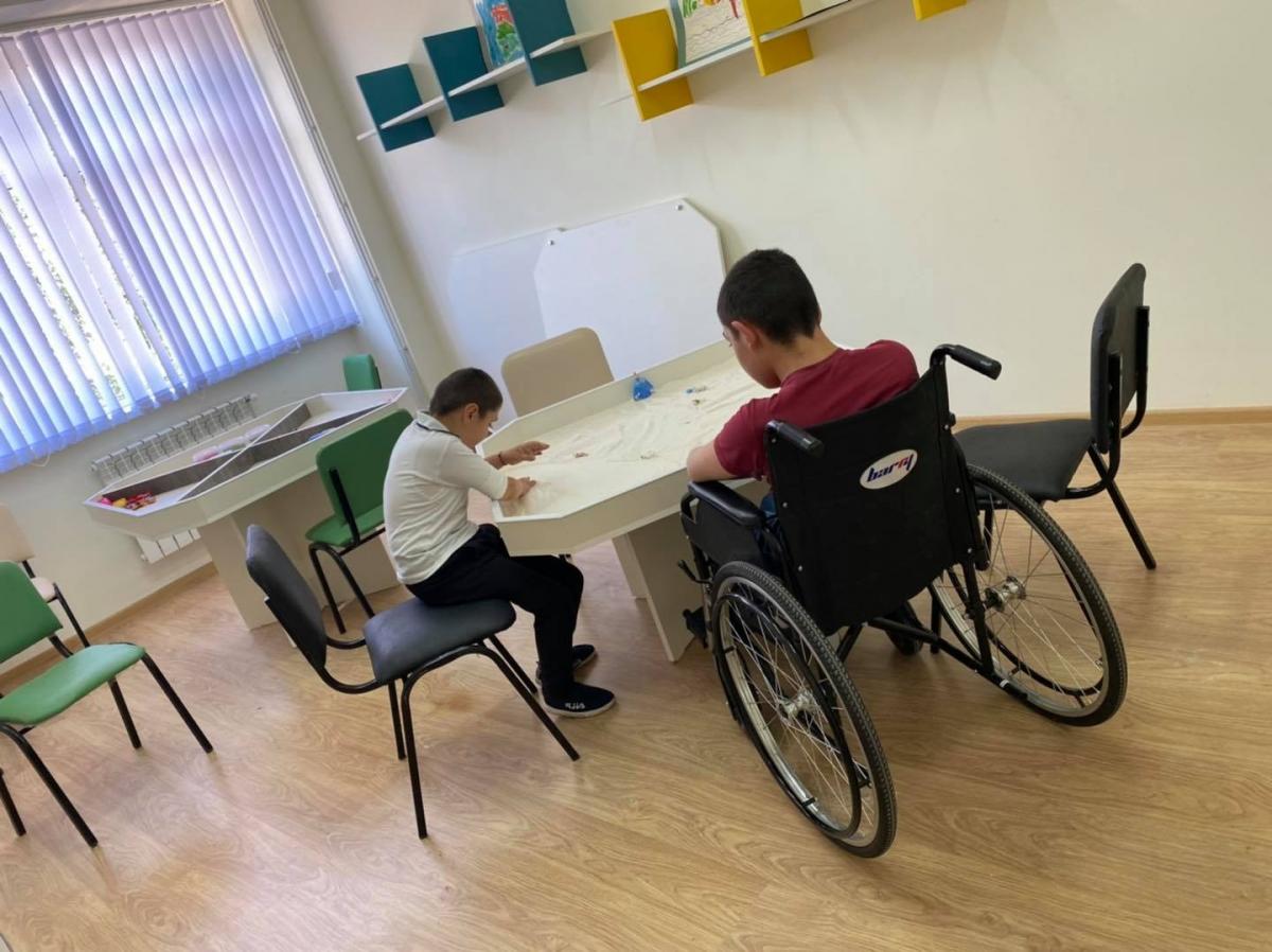 Ծրագրերի մասնակից մայրիկների երեխաները զբաղվում են մեր ամառային ն կենտրոնում